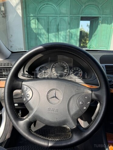Mercedes E 280 2005, 314,000 km - 3.0 л - Saatlı