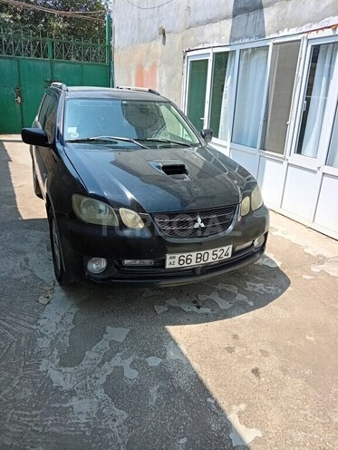 Mitsubishi Airtrek 2003, 388,000 km - 2.0 l - Yevlax