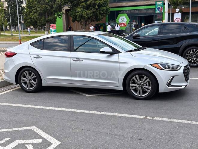 Hyundai Elantra 2017, 80,000 km - 2.0 l - Bakı