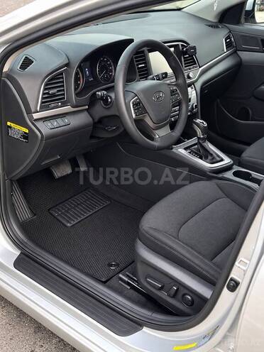 Hyundai Elantra 2017, 80,000 km - 2.0 l - Bakı