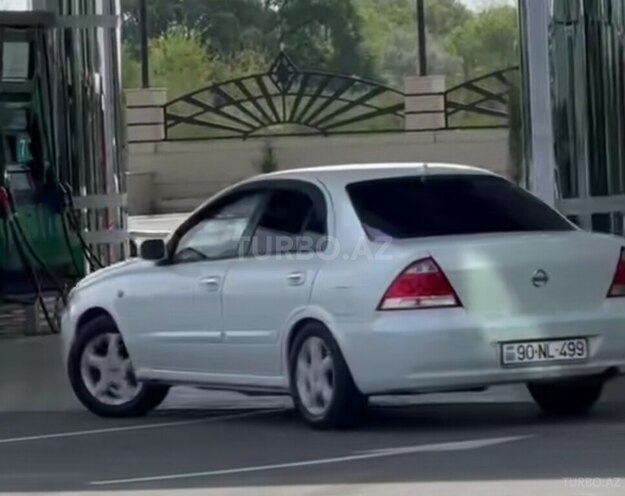 Nissan Sunny 2010, 282,000 km - 1.6 л - Füzuli