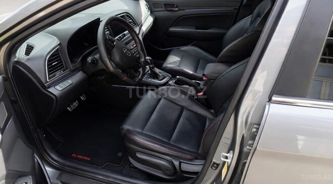 Hyundai Elantra 2016, 257,495 km - 1.6 l - Tovuz
