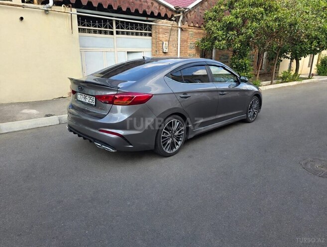 Hyundai Elantra 2016, 257,495 km - 1.6 l - Tovuz