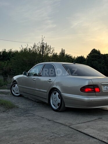 Mercedes E 220 1999, 490,500 km - 2.2 л - Lənkəran