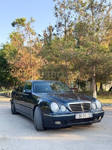 Mercedes E 240 2000, 390,000 km - 2.4 l - Kürdəmir
