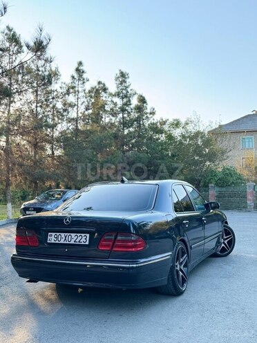Mercedes E 240 2000, 390,000 km - 2.4 l - Kürdəmir