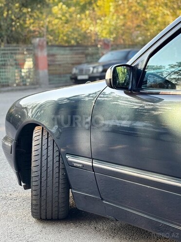 Mercedes E 240 2000, 390,000 km - 2.4 l - Kürdəmir