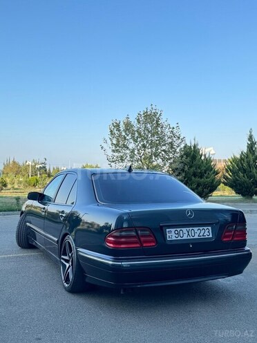 Mercedes E 240 2000, 390,000 km - 2.4 l - Kürdəmir