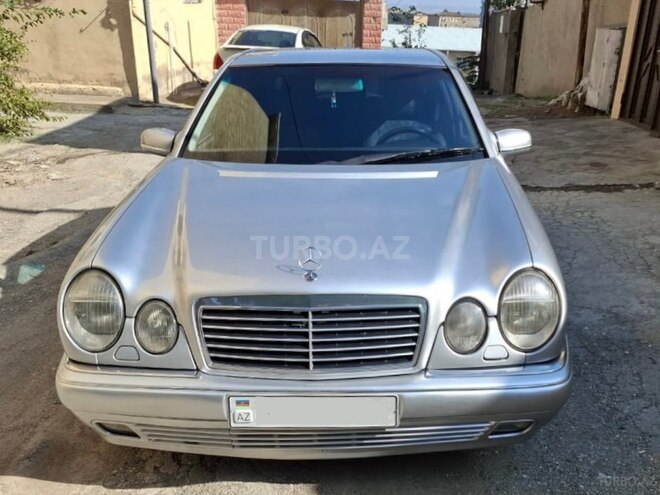 Mercedes E 240 1999, 425,000 km - 2.4 l - Bakı