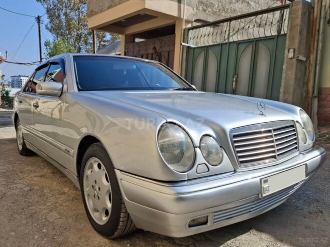 Mercedes E 240 1999, 425,000 km - 2.4 l - Bakı
