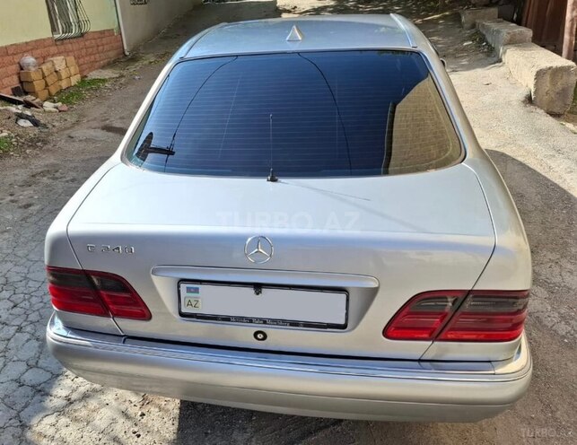 Mercedes E 240 1999, 425,000 km - 2.4 l - Bakı