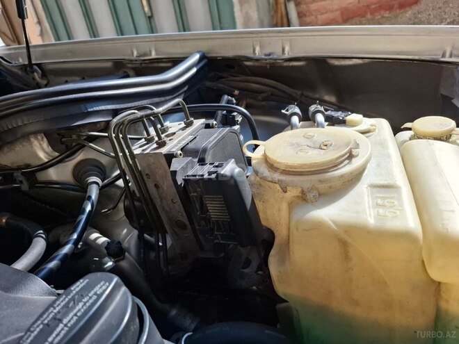 Mercedes E 240 1999, 425,000 km - 2.4 l - Bakı