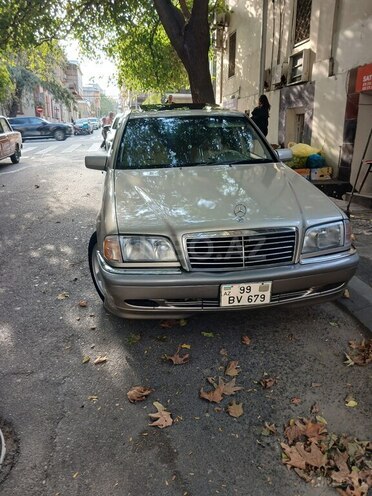 Mercedes C 230 2000, 418,429 km - 2.3 l - Bakı