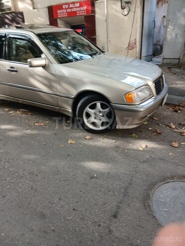 Mercedes C 230 2000, 418,429 km - 2.3 l - Bakı