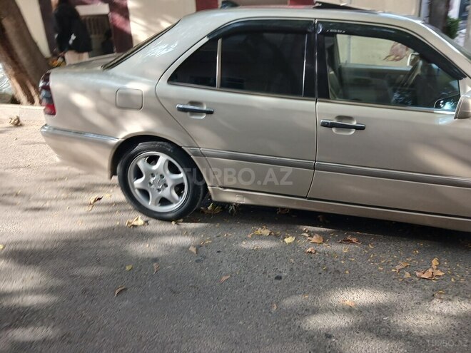 Mercedes C 230 2000, 418,429 km - 2.3 l - Bakı