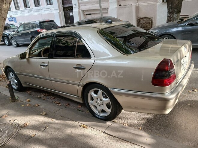 Mercedes C 230 2000, 418,429 km - 2.3 l - Bakı