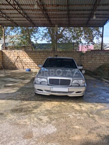 Mercedes C 220 1999, 358,000 km - 2.2 l - Ağcabədi
