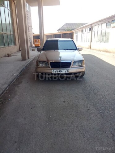 Mercedes C 220 1994, 260,000 km - 2.2 l - Salyan