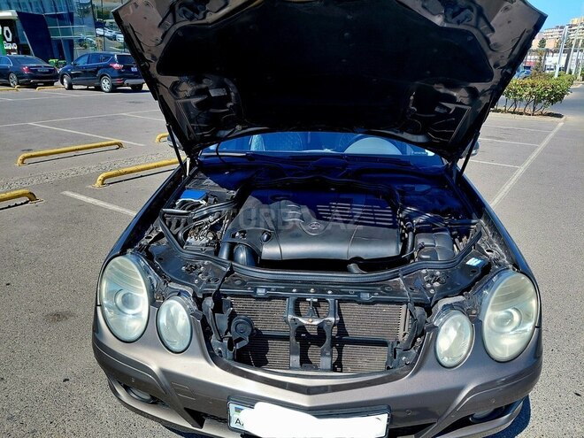 Mercedes E 220 2007, 438,000 km - 2.2 l - Bakı
