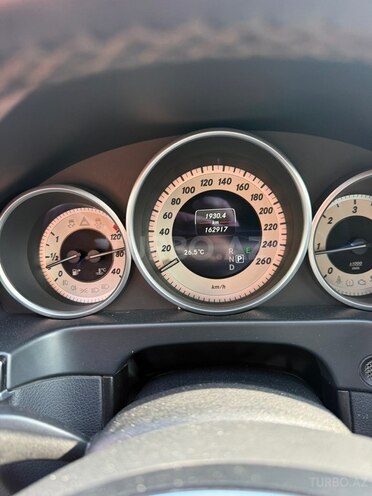 Mercedes E 220 2015, 163,500 km - 2.1 l - Bakı
