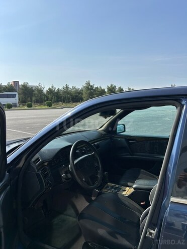 Mercedes E 230 1996, 286,000 km - 2.3 л - Bakı