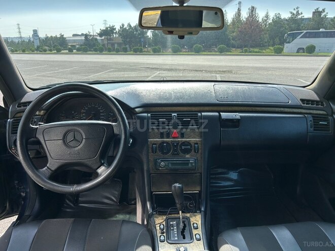 Mercedes E 230 1996, 286,000 km - 2.3 л - Bakı