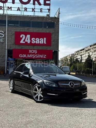 Mercedes C 300 2010, 318,000 km - 3.0 л - Bakı