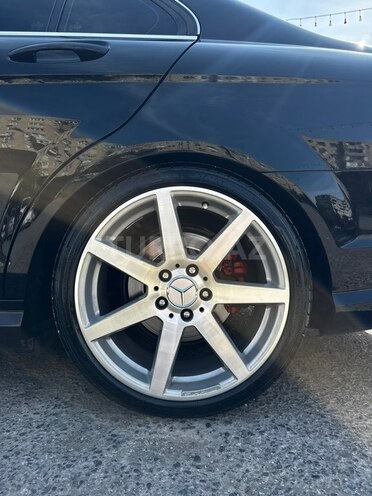 Mercedes C 300 2010, 318,000 km - 3.0 л - Bakı