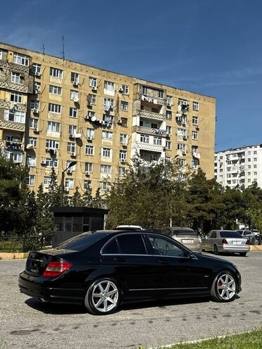 Mercedes C 300 2010, 318,000 km - 3.0 л - Bakı