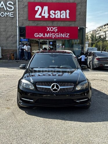 Mercedes C 300 2010, 318,000 km - 3.0 л - Bakı
