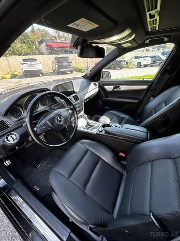 Mercedes C 300 2010, 318,000 km - 3.0 л - Bakı