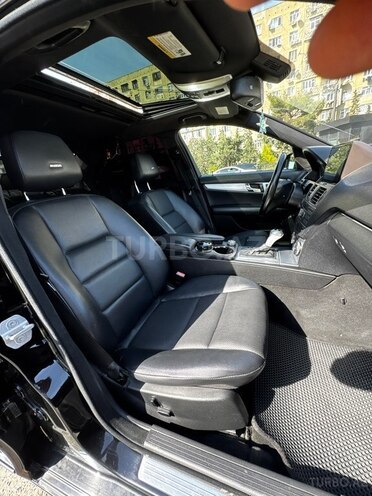 Mercedes C 300 2010, 318,000 km - 3.0 л - Bakı