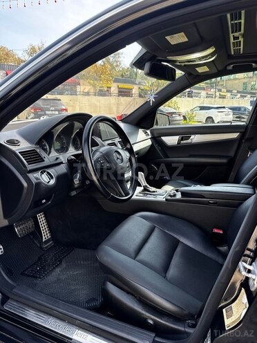 Mercedes C 300 2010, 318,000 km - 3.0 л - Bakı