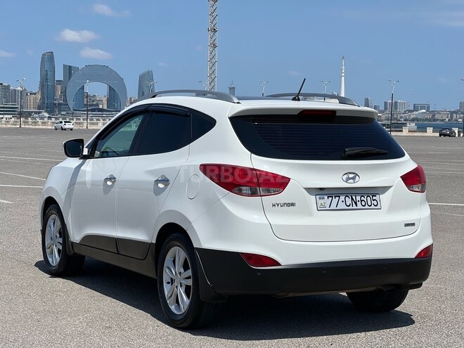 Hyundai ix35 2012, 267,000 km - 2.0 л - Bakı
