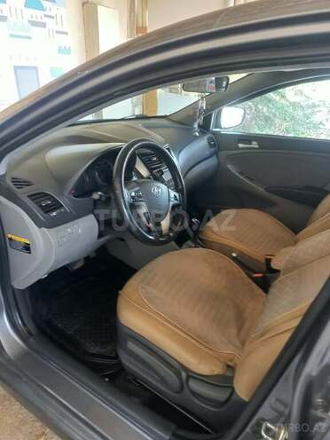 Hyundai Accent 2015, 160,000 km - 1.6 л - Bakı