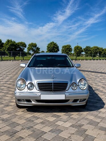 Mercedes E 220 2000, 342,000 km - 2.2 l - Bakı