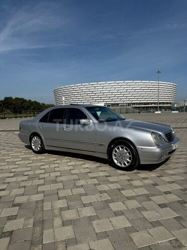 Mercedes E 220 2000, 342,000 km - 2.2 l - Bakı