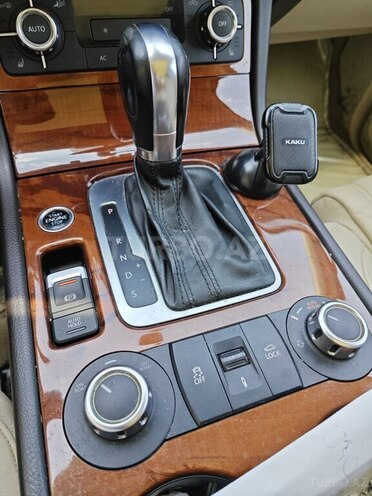Volkswagen Touareg 2011, 270,000 km - 3.6 l - Bakı