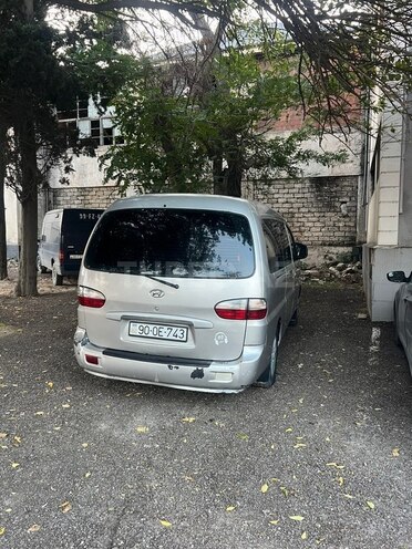 Hyundai H-1 2006, 300,000 km - 2.5 л - Bakı