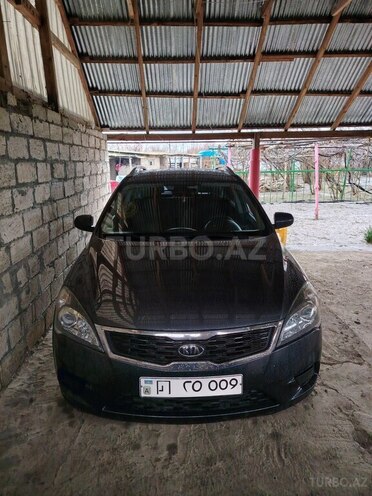 Kia  2010, 305,000 km - 1.4 l - Ağcabədi