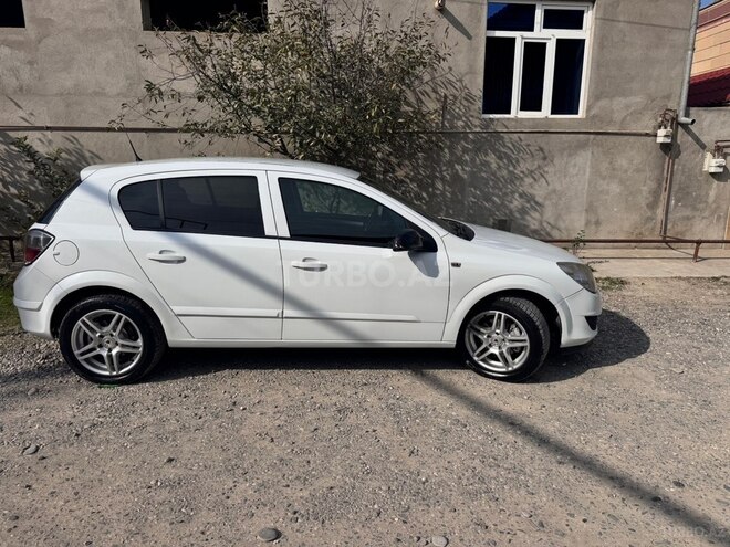 Opel Astra 2008, 252,000 km - 1.6 l - Xaçmaz
