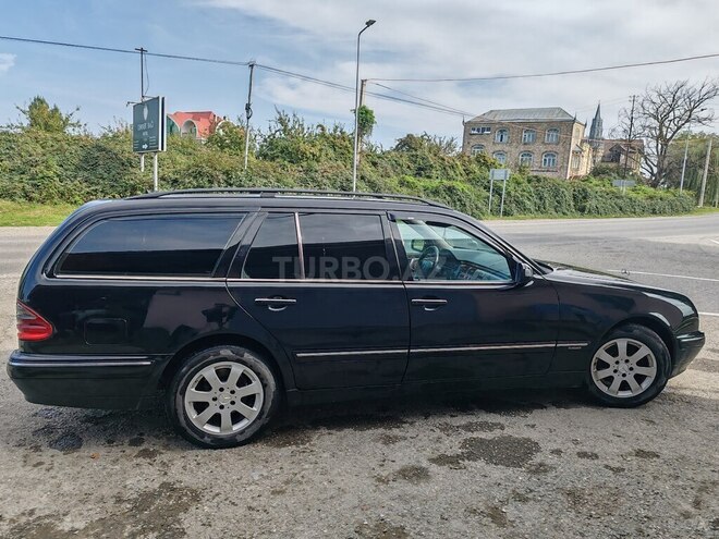 Mercedes E 270 2000, 460,549 km - 2.7 л - Quba
