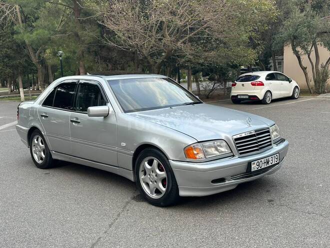Mercedes C 230 1998, 301,000 km - 2.3 l - Sumqayıt