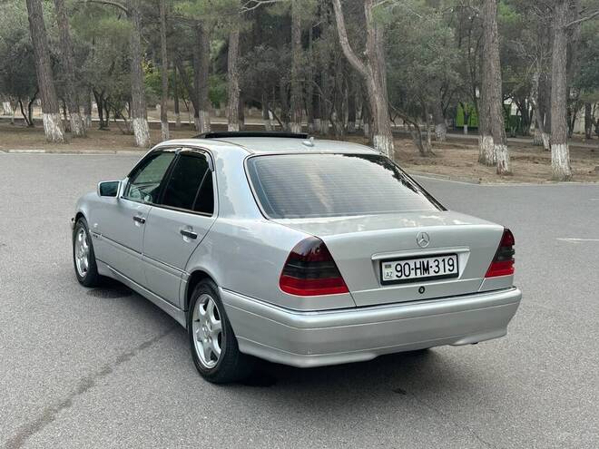 Mercedes C 230 1998, 301,000 km - 2.3 l - Sumqayıt