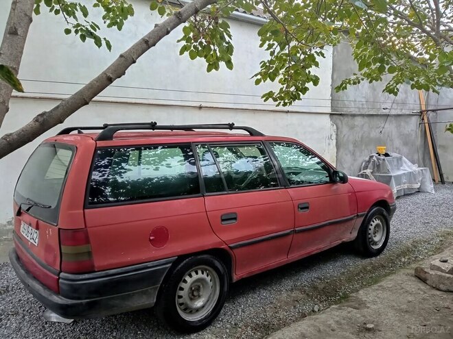 Opel Astra 1995, 614,000 km - 1.4 л - Mingəçevir