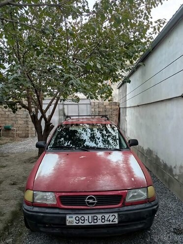 Opel Astra 1995, 614,000 km - 1.4 л - Mingəçevir