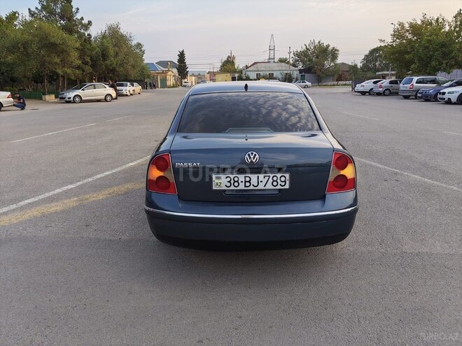Volkswagen Passat 2003, 2,000,000 km - 1.8 л - Sumqayıt