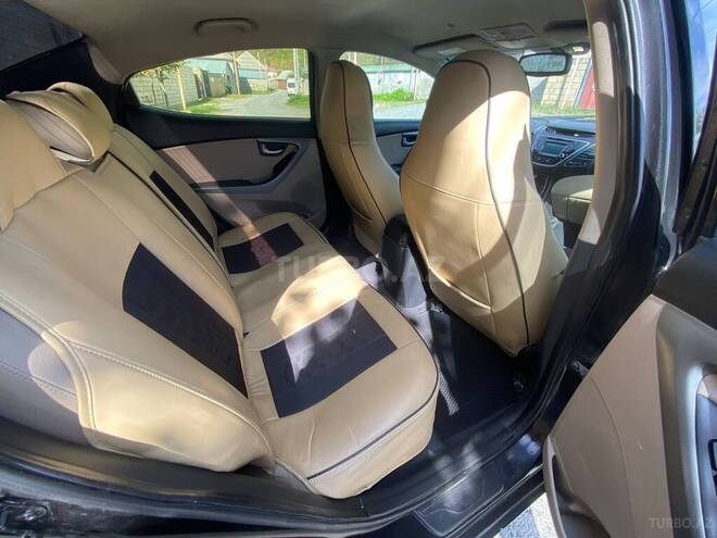 Hyundai Elantra 2016, 273,588 km - 1.8 л - Bakı