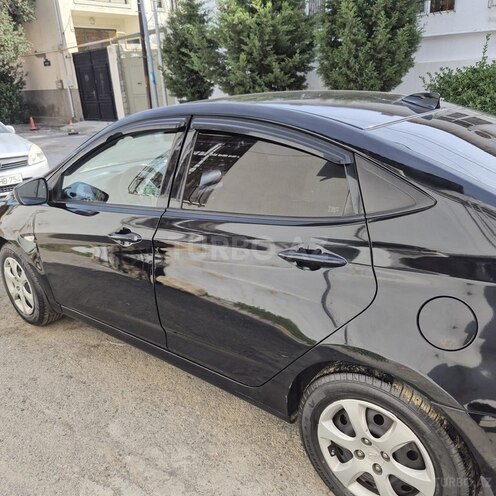 Hyundai Accent 2011, 302,658 km - 1.4 л - Bakı
