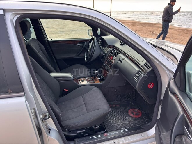 Mercedes E 220 2000, 500,000 km - 2.2 l - Ağdaş